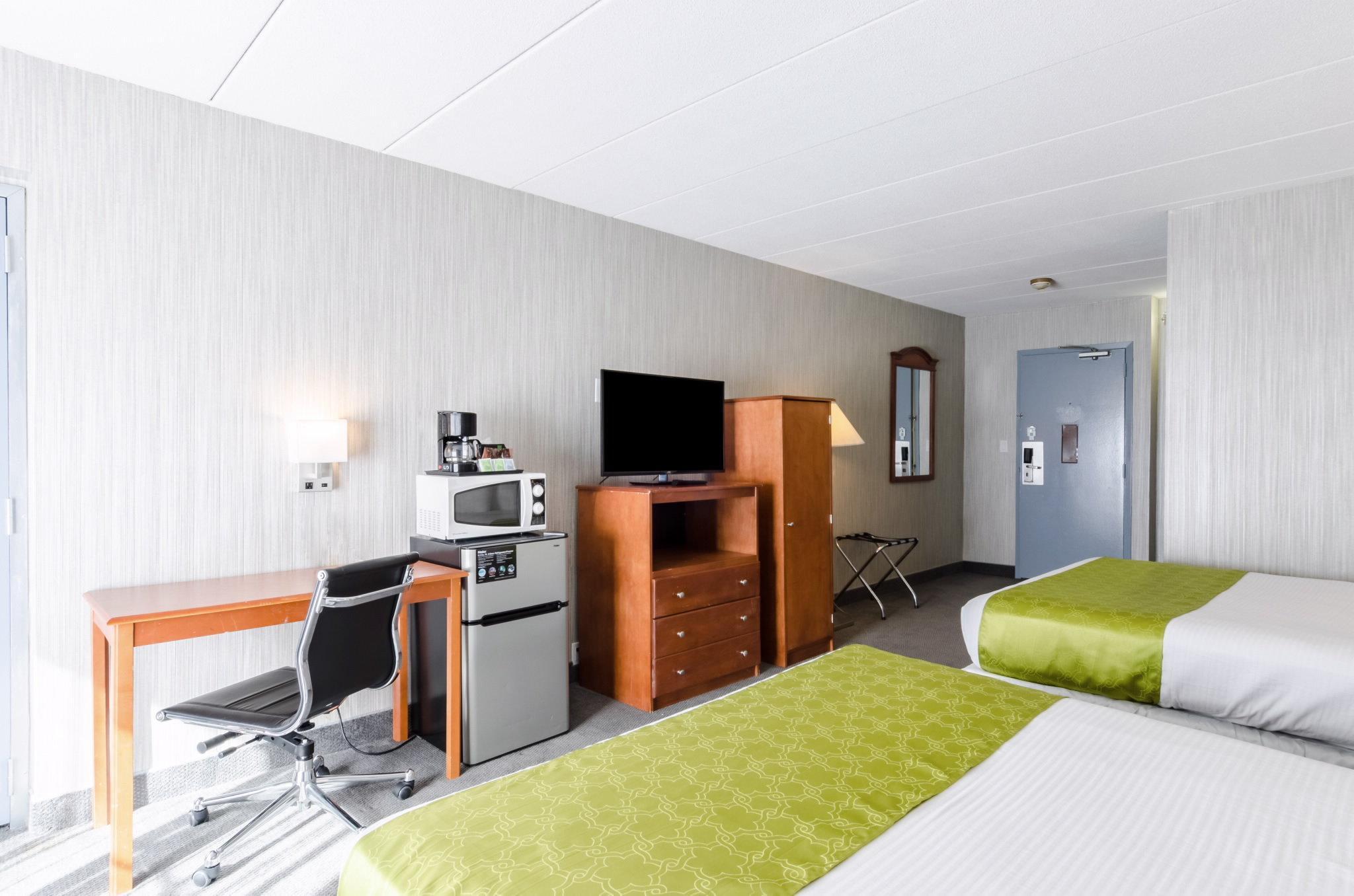 Quality Inn West Springfield Bagian luar foto