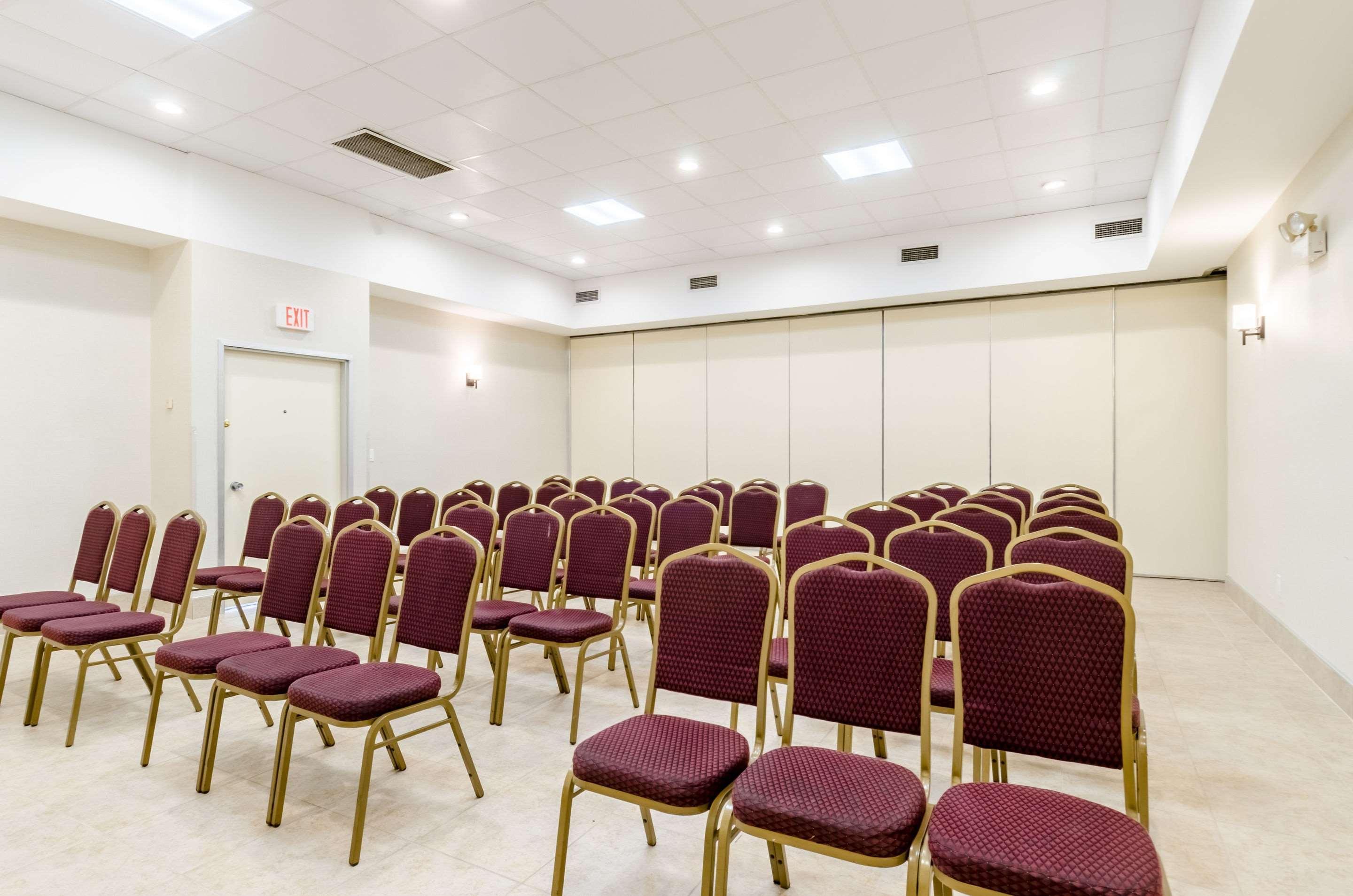 Quality Inn West Springfield Bagian luar foto